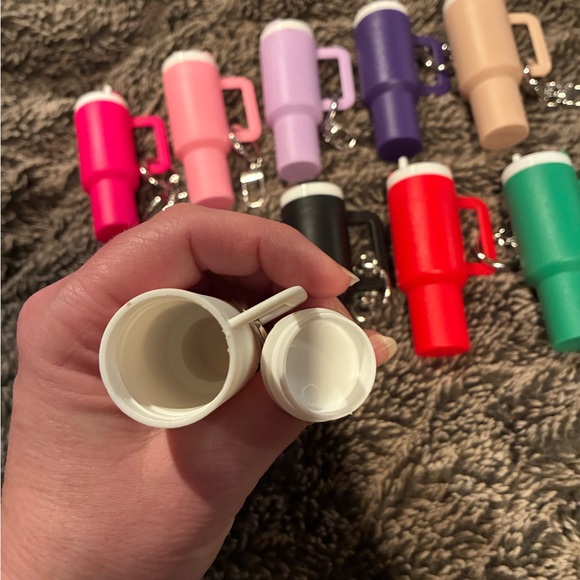 Mini Stanley Colorful Mini Cup Keychains - Picture 2 of 2
